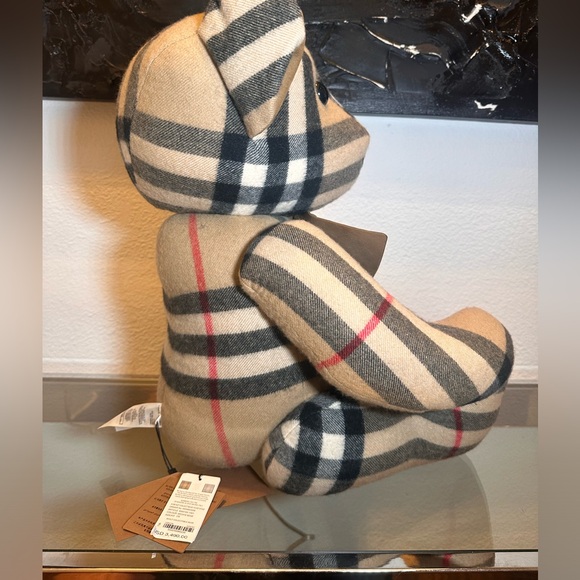 NewBURBERRY Thomas Bear Large Cashmere Item Number 80651931 Regular Price $3,490 - Picture 11 of 13